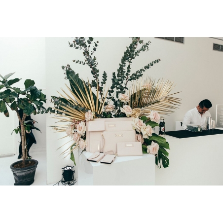 MDF wit hoogglans sokkels | zuilen wit hoogglans MDF MDF wit hoogglans sokkels | zuilen wit hoogglans MDF