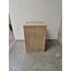 Solits sokkel eiken fineer, 50 x 50 x 75 cm (LxBxH) - SALE