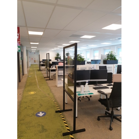 Staande verplaatsbare plexiglazen wand Staande verplaatsbare plexiglazen wand