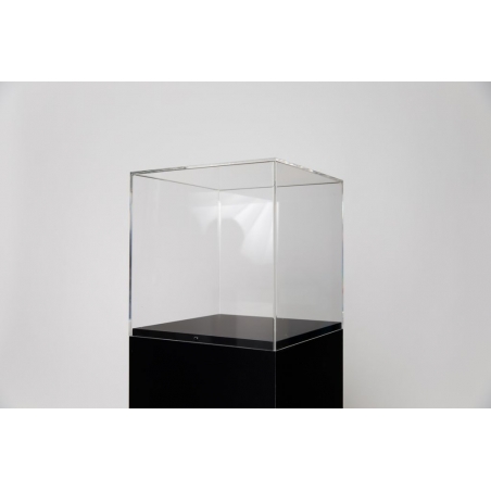Plexiglas vitrinekap | plexiglas stolp | maquettekap op maat