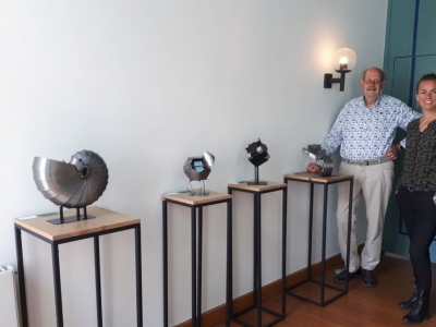 Solits sponsort sokkels aan Culturele Raad Wateringen